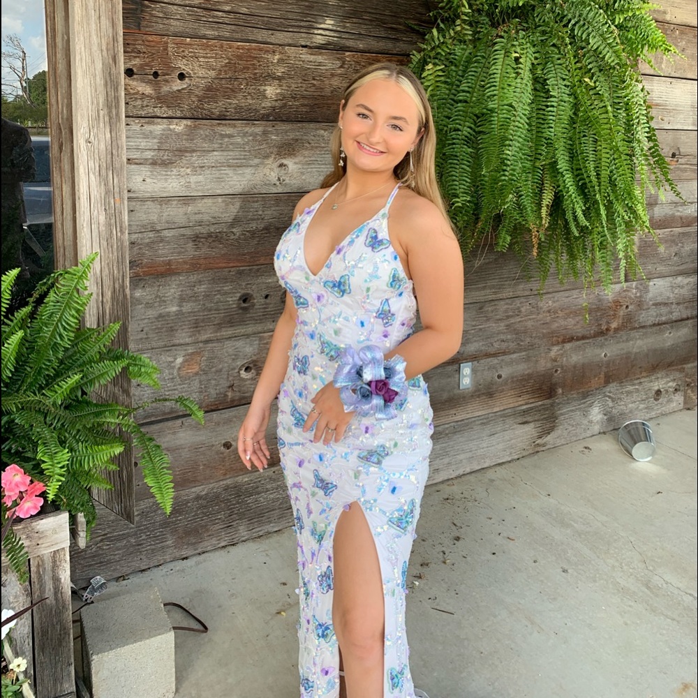 Primavera couture butterfly dress, absolutely beautiful and only wore once